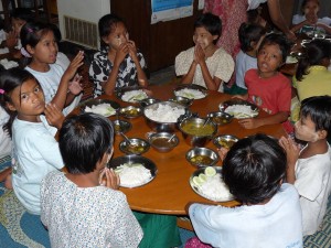 Myanmar, Strassenkinder