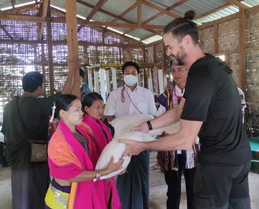 Lebensmittelverteilung, Hilfe für Myanmar