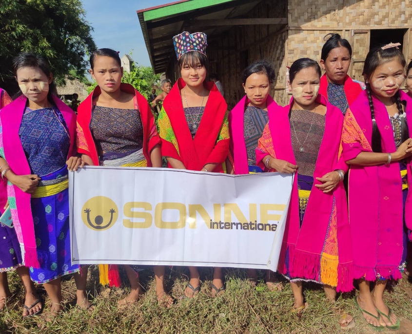 SONNE-International, Mit Bildung aus der Armut