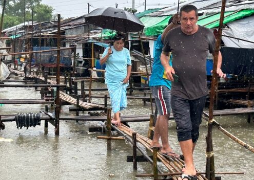 Erfried Malle in den überfluteten Slums von Yangon
