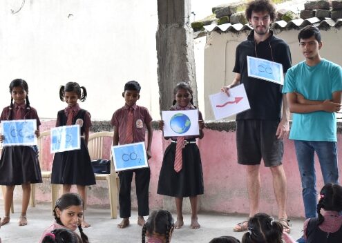 Johannes in Bodhgaya: Ehrenamtlicher Einsatz für SONNE-International