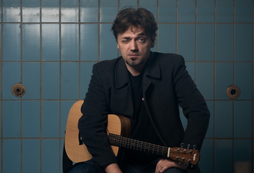 Harald Pomper spielt für SONNE-International