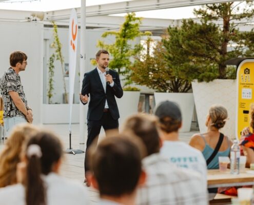 Mittel (SOMMERFEST2027(c)Fabian_Skala-4924)